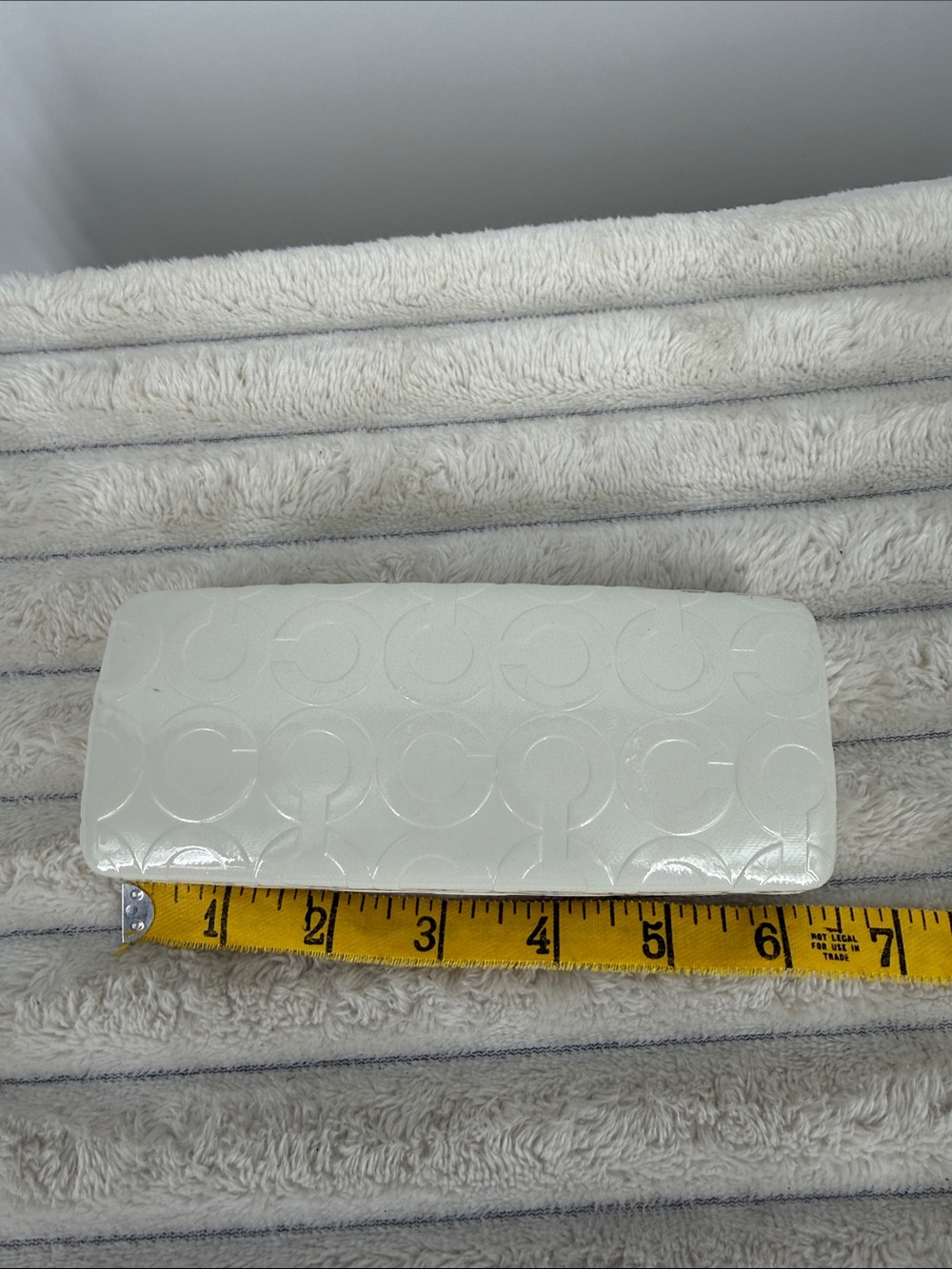 Coach Hardshell Eyeglasses case - Picture 9 of 10